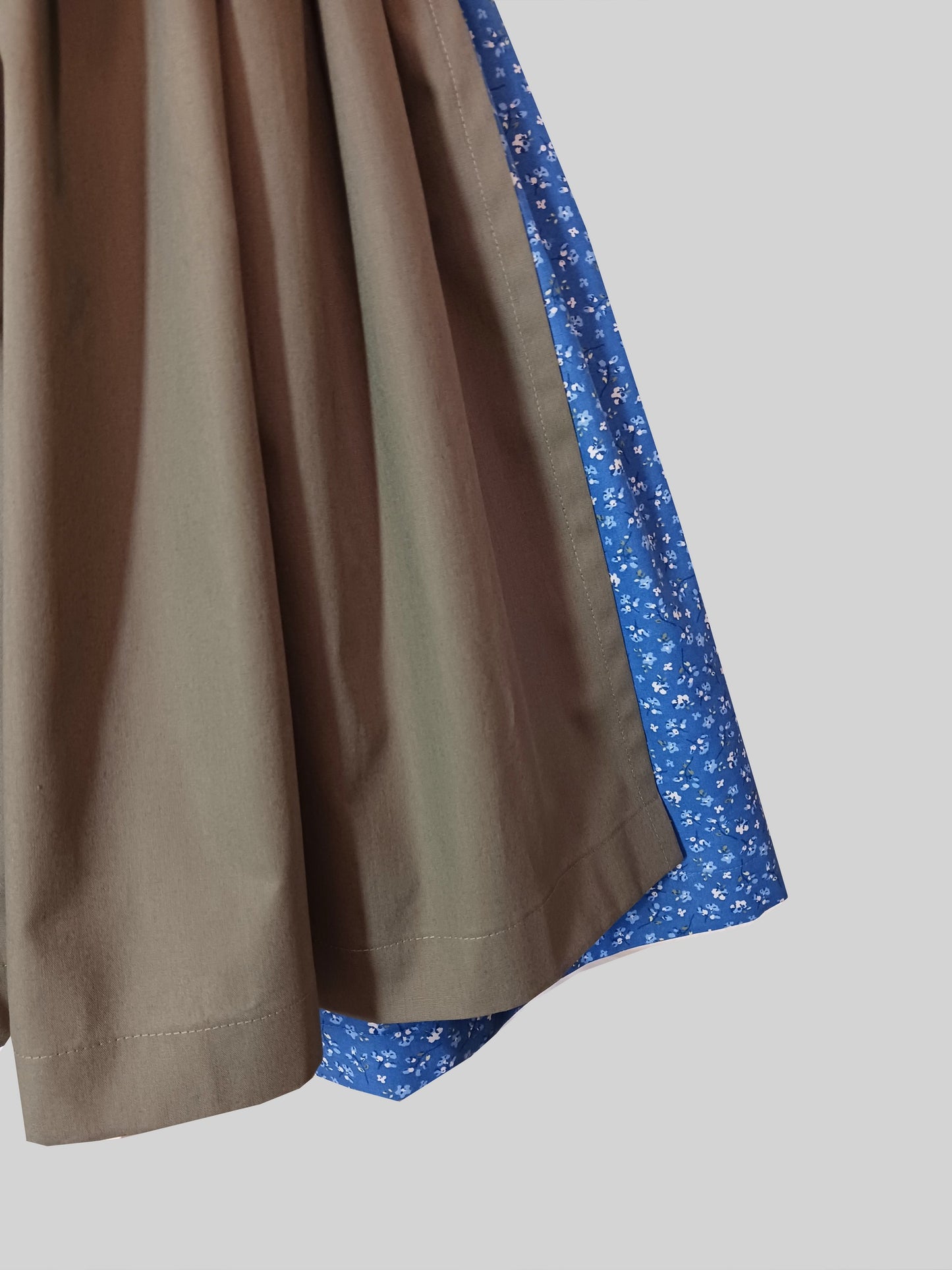 "Betty blue" Kinderdirndl Mädchen Dirndl 122/128 - Sofortkauf