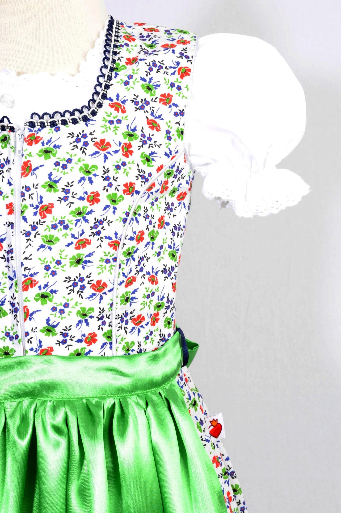"Vanity“ Mädchen-Dirndl mit Schürze - Feentracht