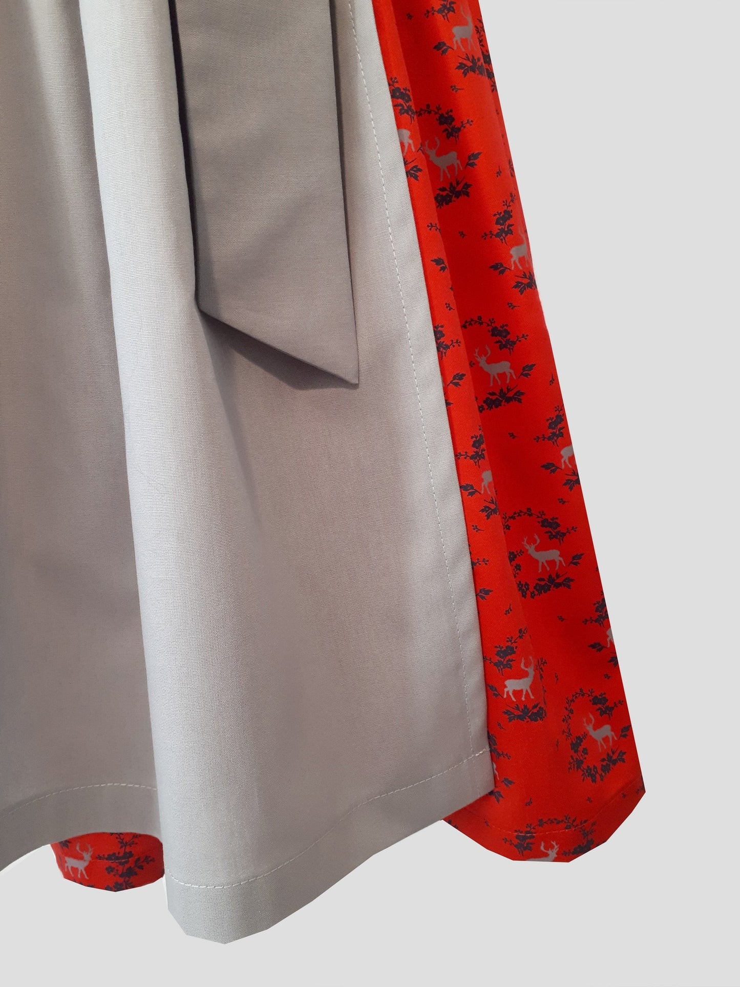 "Fia" Kinderdirndl Mädchen Dirndl rot mit Hirschen 122/128 - Sofortkauf!