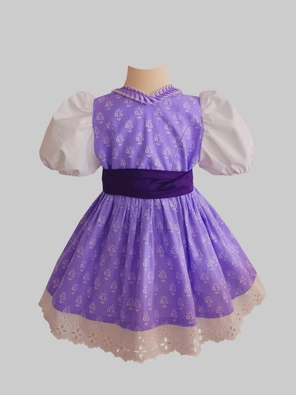 "Liliana" Kinderdirndl Babydirndl Dirndl flieder-lila Gr. 68 - Sofortkauf!