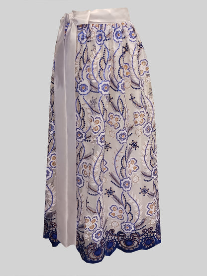Damen Dirndlschürze Luxury afrikan. Spitze Tüll Pailletten flowers royalblau weiß