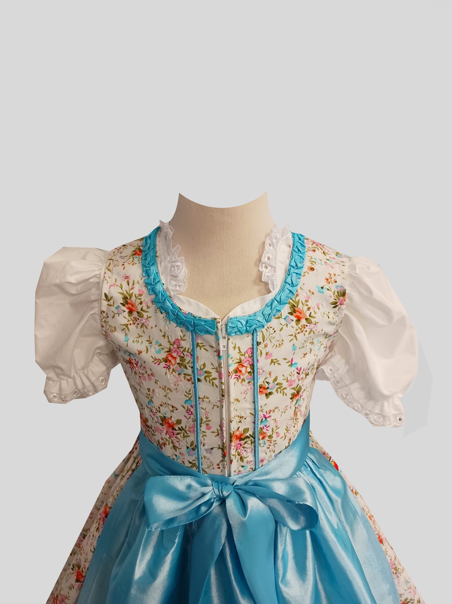 "DINA" Kinderdirndl Stickererei Gr. 110/116 - letzter Artikel - Sofortkauf!