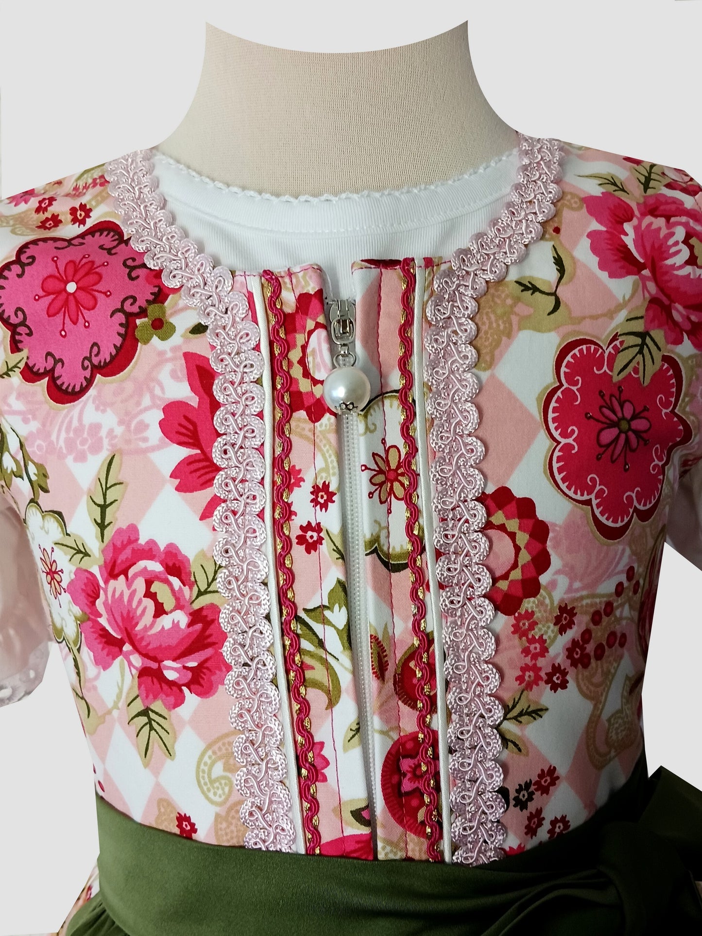 "FLORA" Kinderdirndl Mädchen Dirndl rot grün pink 110/116 -  Sofortkauf!