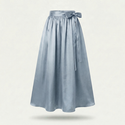 Dirndlschürze Blassblau – Royal Micro Satin