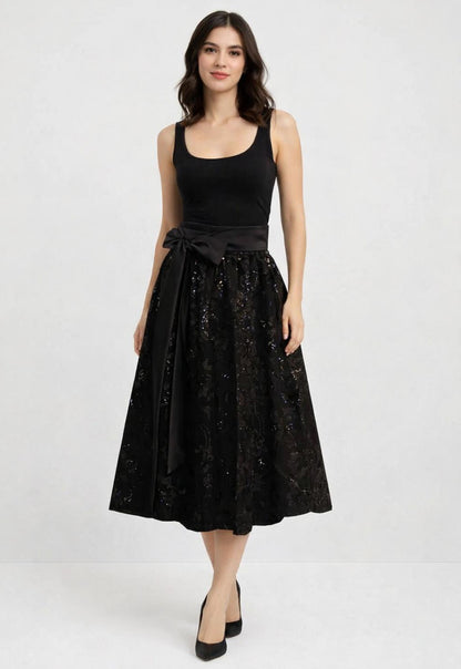 Damen Dirndlschürze französische Spitze mit Pailletten schwarz